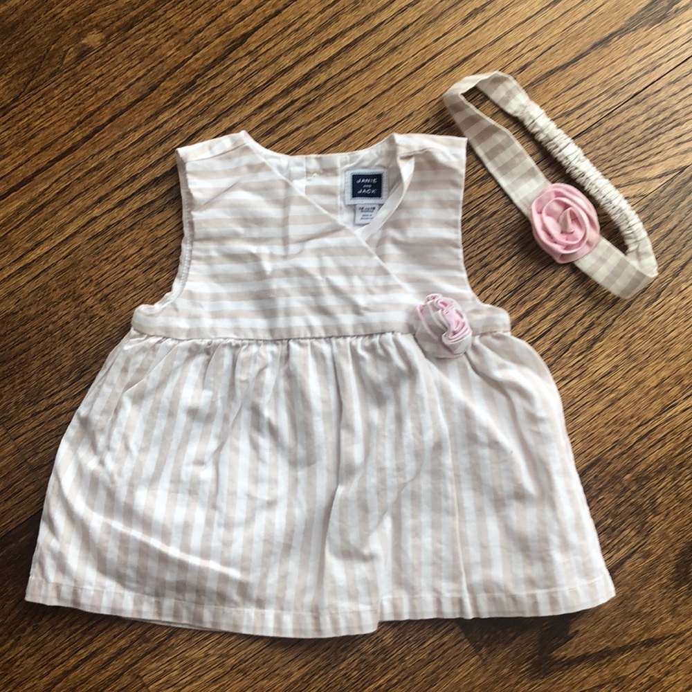 J&J sleeveless blouse with matching headband